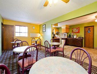 Super 8 By Wyndham Pulaski Restaurace fotografie