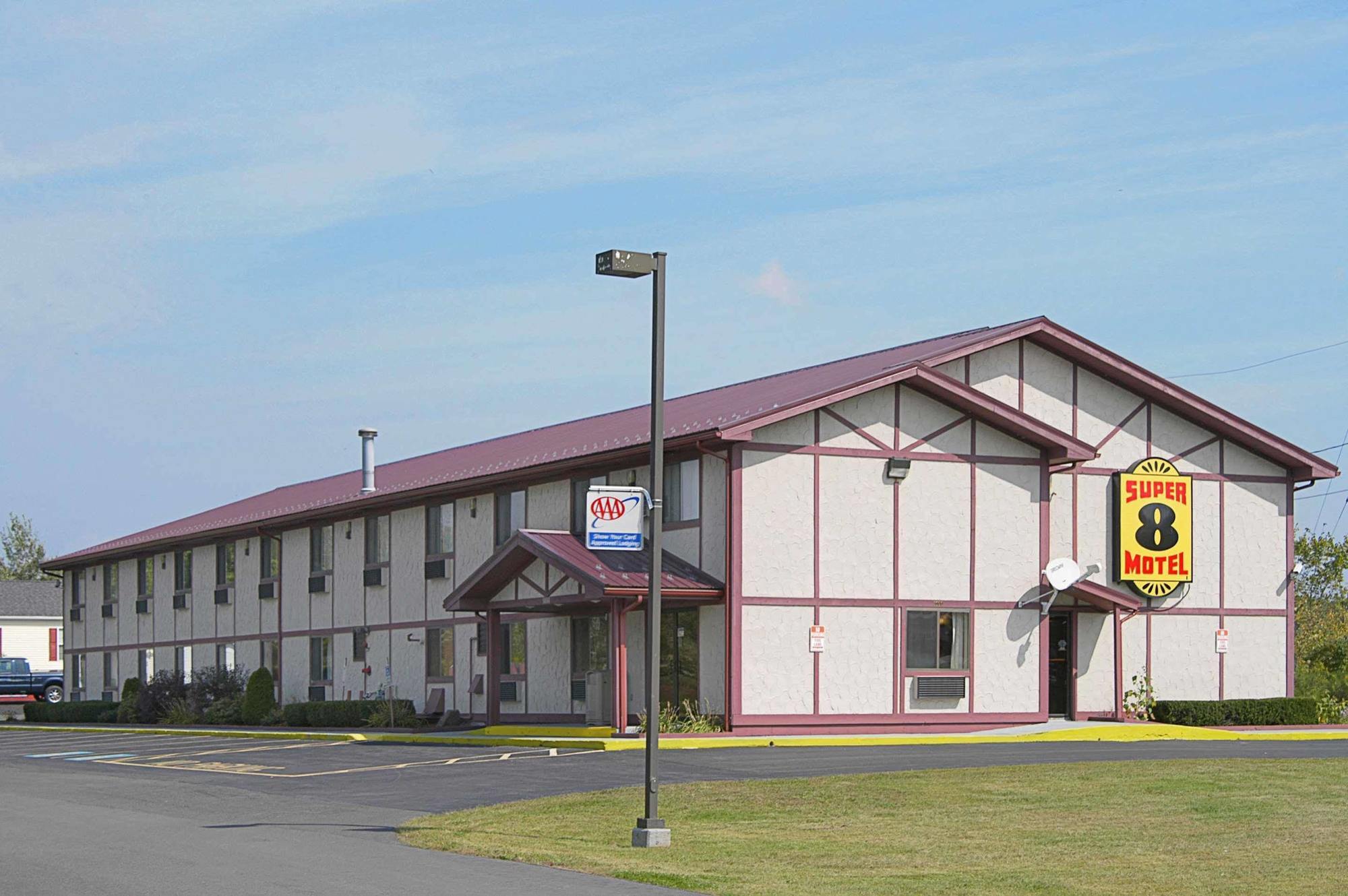 Super 8 By Wyndham Pulaski Exteriér fotografie